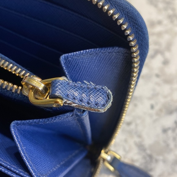 Prada Bow Wallet In Saffiano Leather EUC - Picture 9 of 16